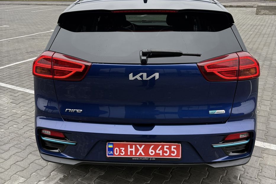 Продам Kia Niro EV 64 kWt  2022 года в Львове
