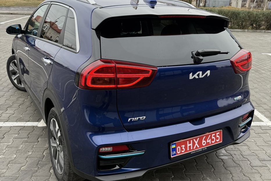 Продам Kia Niro EV 64 kWt  2022 года в Львове