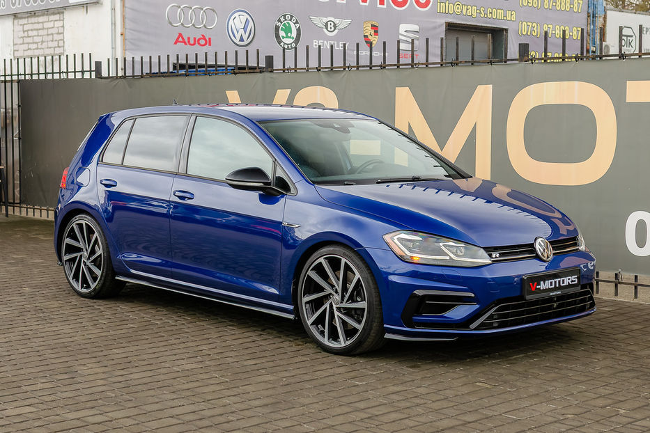 Продам Volkswagen Golf R 2.0T 4Motion 2019 года в Киеве