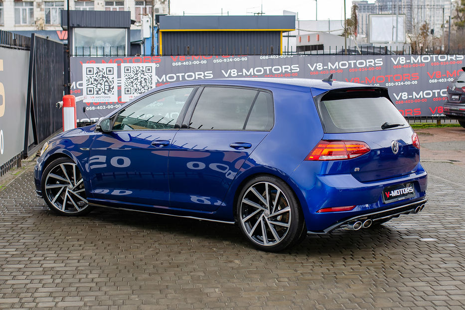 Продам Volkswagen Golf R 2.0T 4Motion 2019 года в Киеве