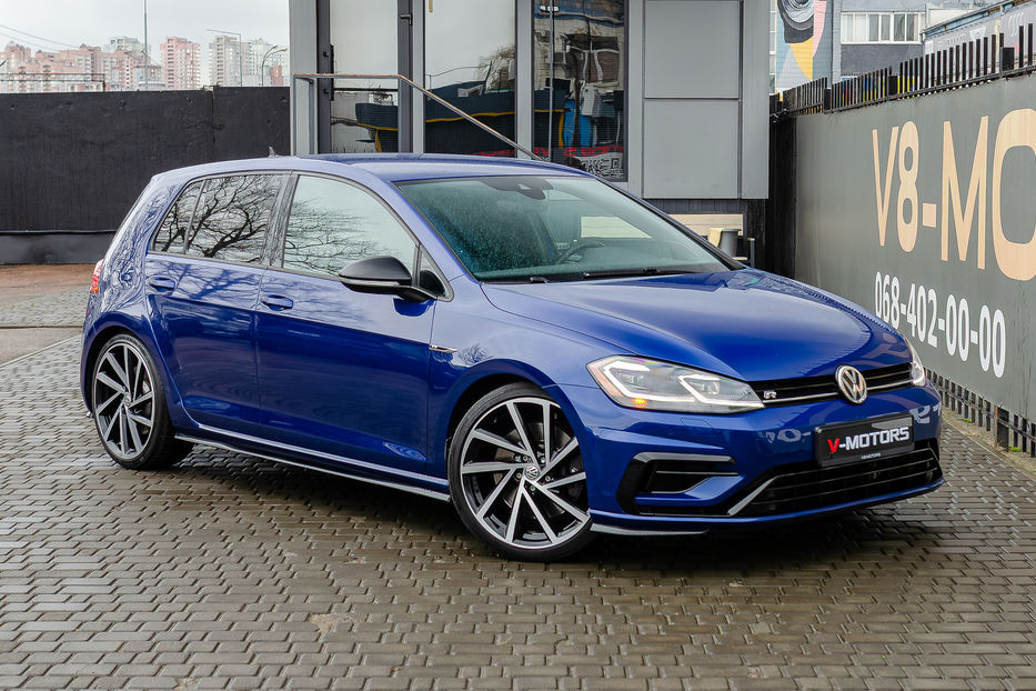 Продам Volkswagen Golf R 2.0T 4Motion 2019 года в Киеве