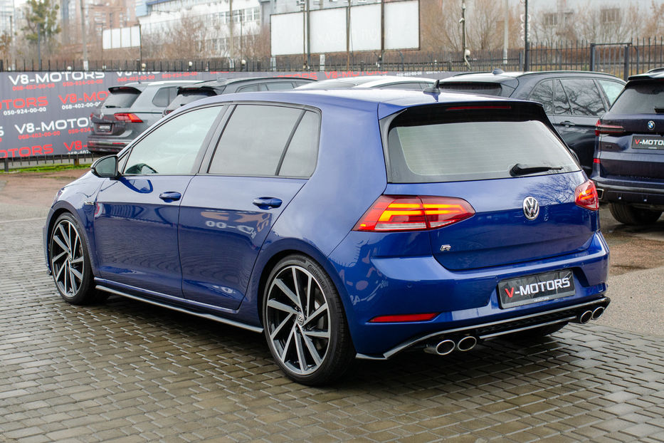 Продам Volkswagen Golf R 2.0T 4Motion 2019 года в Киеве