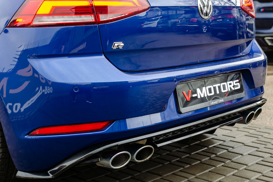 Продам Volkswagen Golf R 2.0T 4Motion 2019 года в Киеве