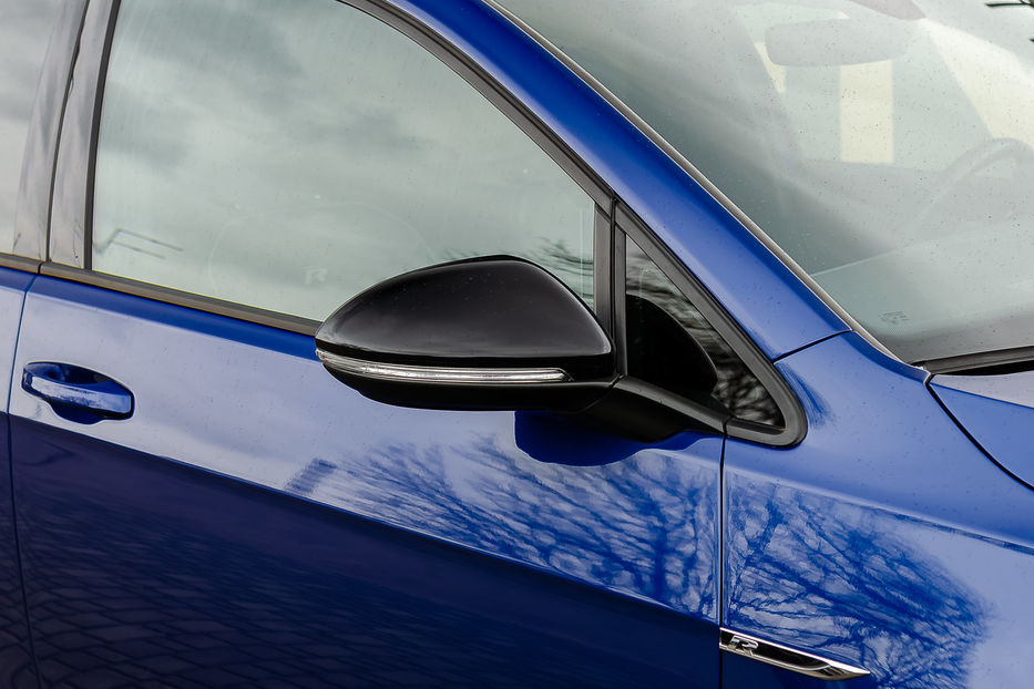 Продам Volkswagen Golf R 2.0T 4Motion 2019 года в Киеве