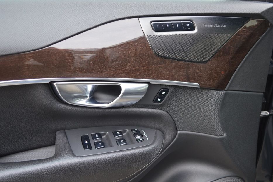 Продам Volvo XC90 2018 года в Одессе
