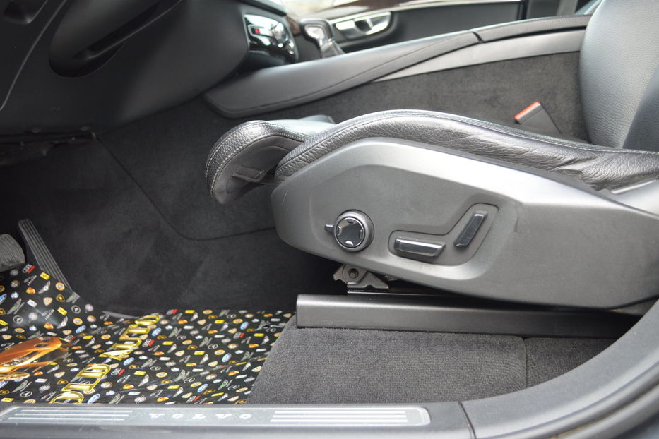 Продам Volvo XC90 2018 года в Одессе