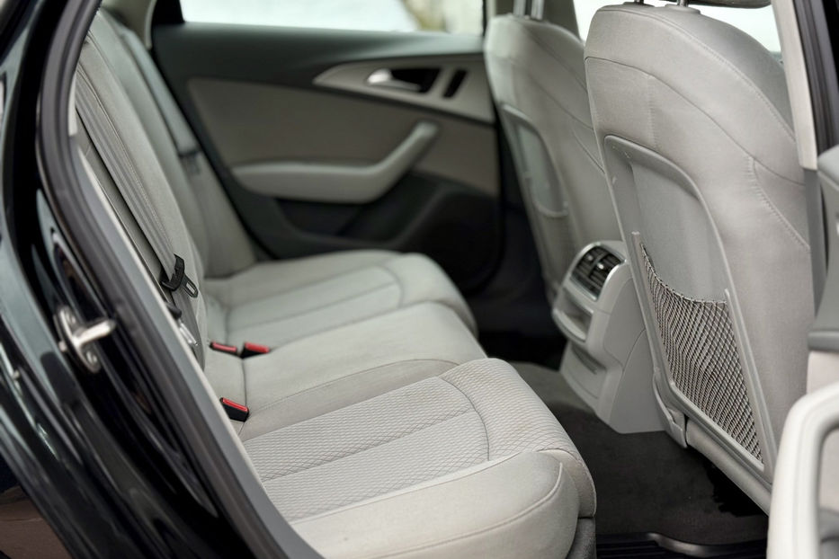 Продам Audi A6  2.0 TDI АТ (177 к.с.) 2014 года в Киеве