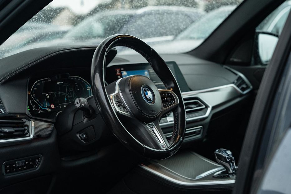 Продам BMW X5 xDrive45e 2020 года в Черновцах