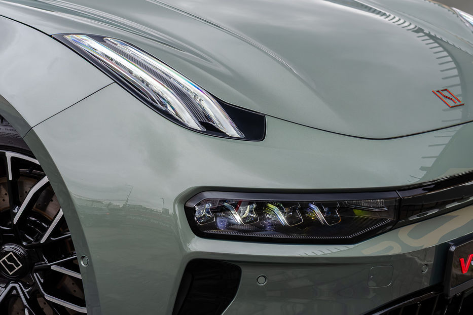 Продам Tesla Model S ZEEKR 001 YOU 100kWh 2024 года в Киеве