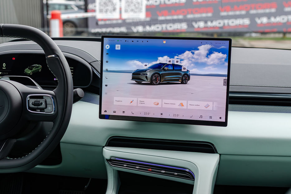 Продам Tesla Model S ZEEKR 001 YOU 100kWh 2024 года в Киеве