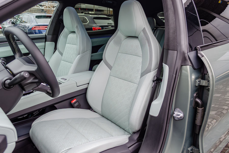 Продам Tesla Model S ZEEKR 001 YOU 100kWh 2024 года в Киеве