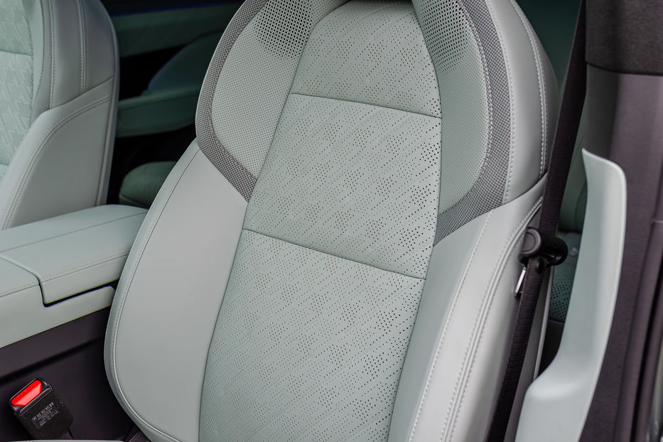 Продам Tesla Model S ZEEKR 001 YOU 100kWh 2024 года в Киеве