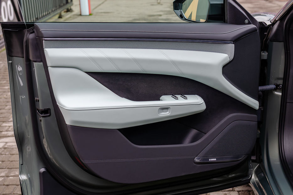 Продам Tesla Model S ZEEKR 001 YOU 100kWh 2024 года в Киеве