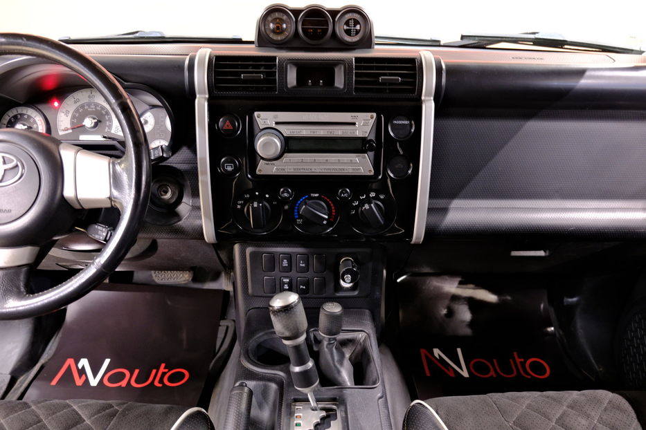 Продам Toyota FJ Cruiser 2008 года в Одессе