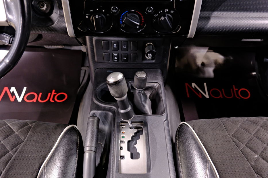 Продам Toyota FJ Cruiser 2008 года в Одессе