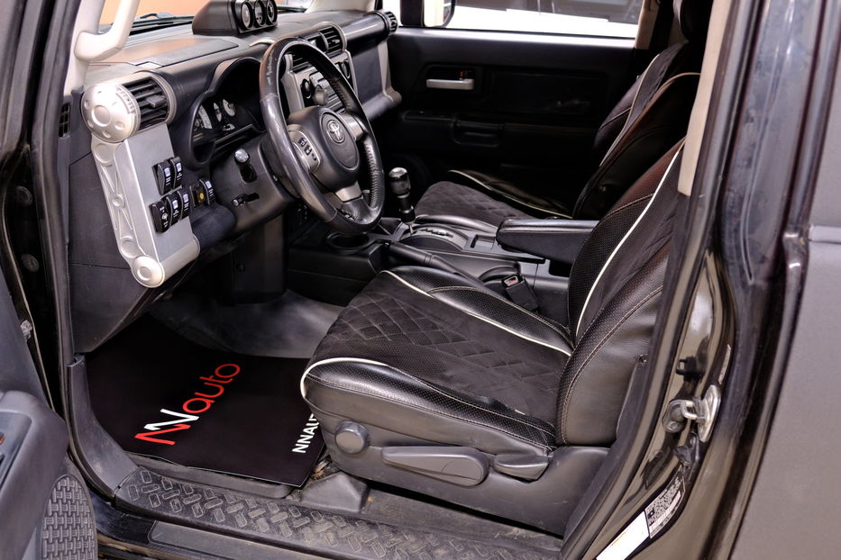 Продам Toyota FJ Cruiser 2008 года в Одессе