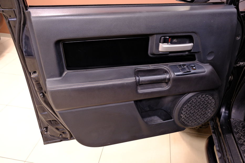 Продам Toyota FJ Cruiser 2008 года в Одессе