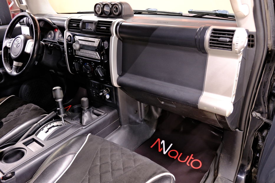 Продам Toyota FJ Cruiser 2008 года в Одессе