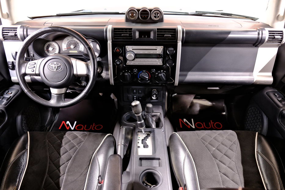 Продам Toyota FJ Cruiser 2008 года в Одессе