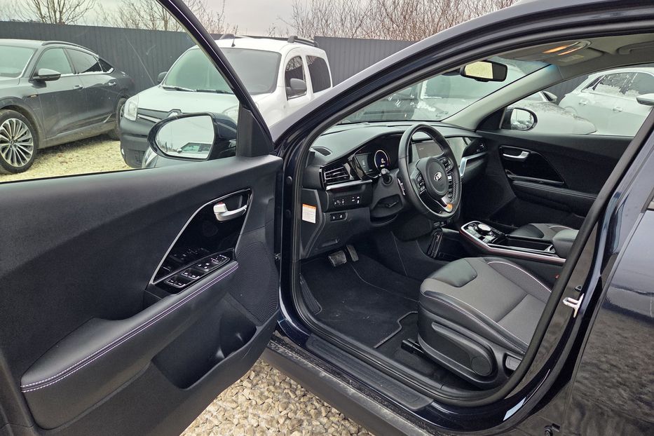 Продам Kia Niro 2020 года в Львове