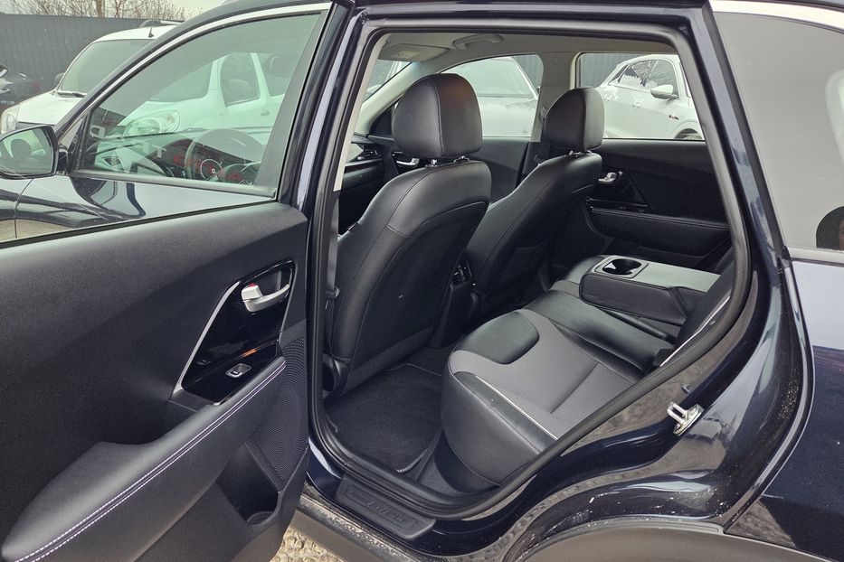 Продам Kia Niro 2020 года в Львове