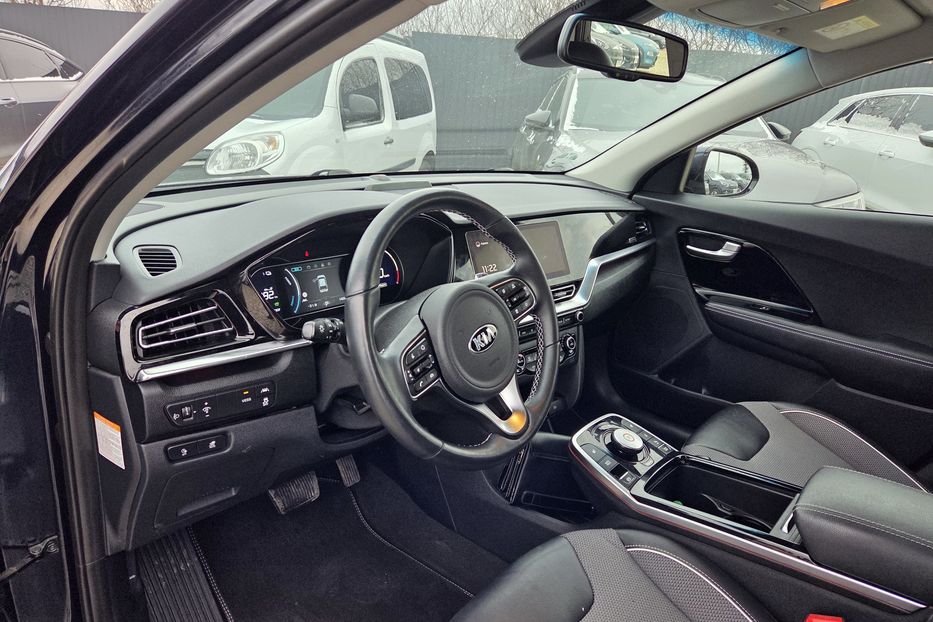 Продам Kia Niro 2020 года в Львове