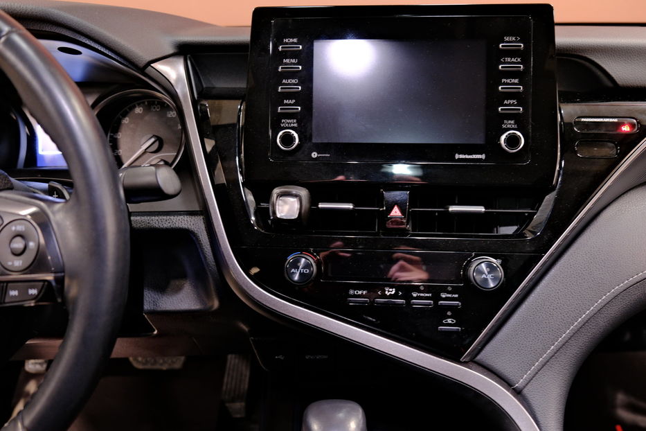 Продам Toyota Camry XV75 2021 года в Одессе