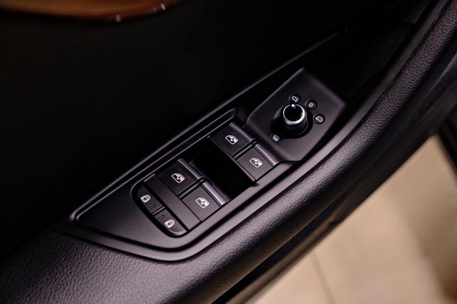 Продам Audi A4 40TFSI 2023 года в Одессе