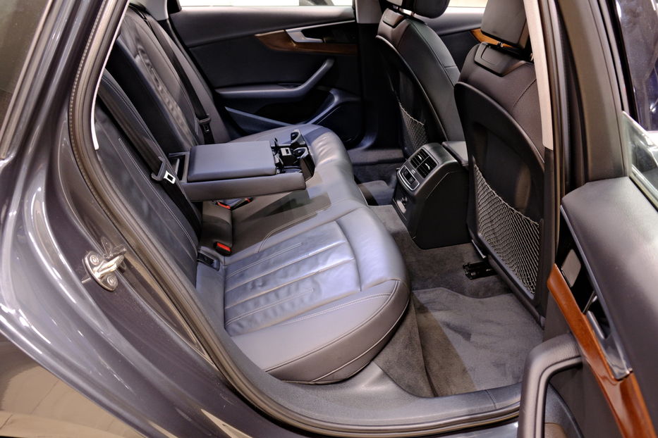 Продам Audi A4 40TFSI 2023 года в Одессе