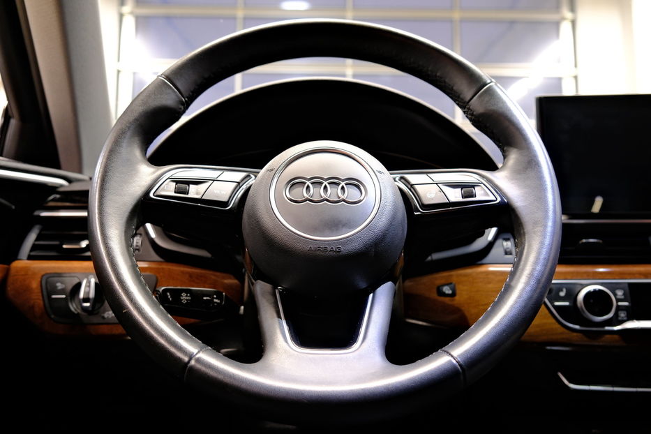 Продам Audi A4 40TFSI 2023 года в Одессе