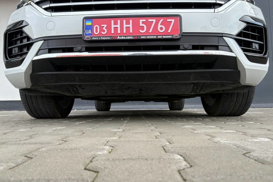 Продам Volkswagen Touareg R-LINE WEBASTO PANORAMA 210KW 2019 года в Львове