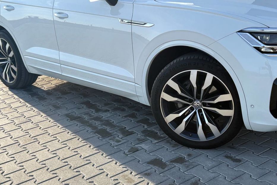 Продам Volkswagen Touareg R-LINE WEBASTO PANORAMA 210KW 2019 года в Львове