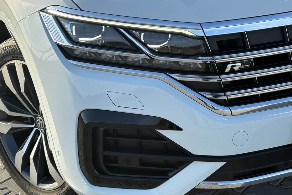 Продам Volkswagen Touareg R-LINE WEBASTO PANORAMA 210KW 2019 года в Львове