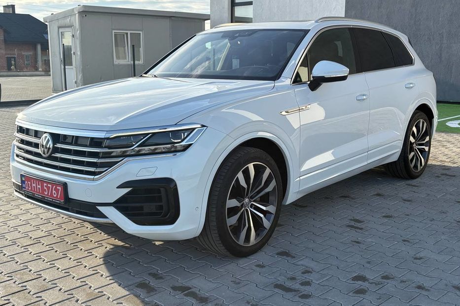 Продам Volkswagen Touareg R-LINE WEBASTO PANORAMA 210KW 2019 года в Львове