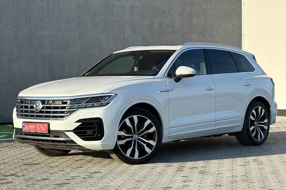 Продам Volkswagen Touareg R-LINE WEBASTO PANORAMA 210KW 2019 года в Львове