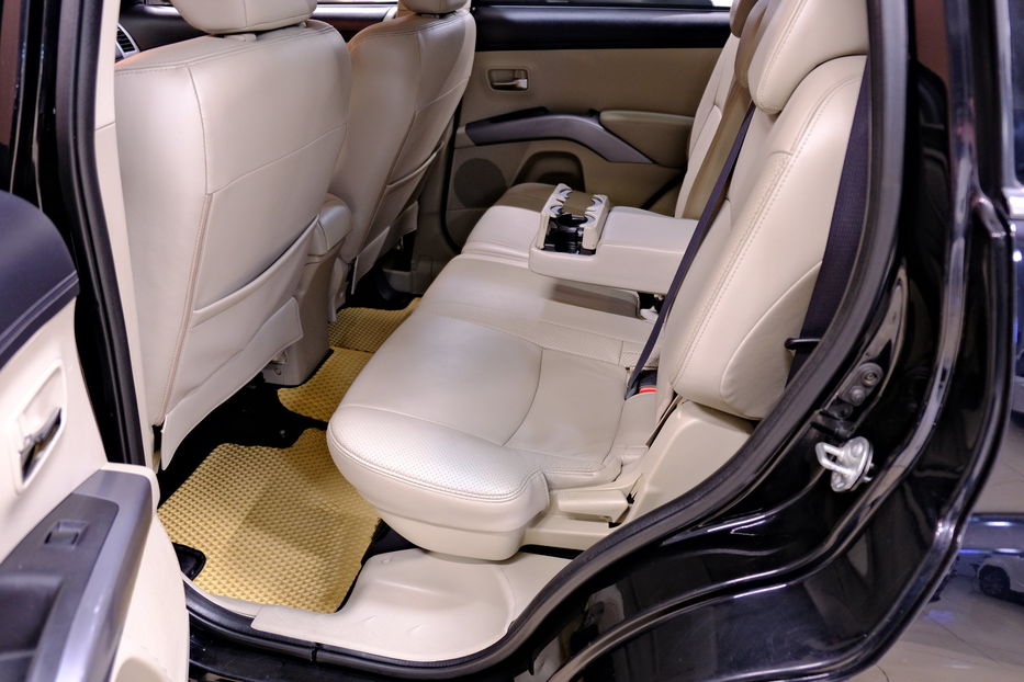 Продам Mitsubishi Outlander 2011 года в Одессе