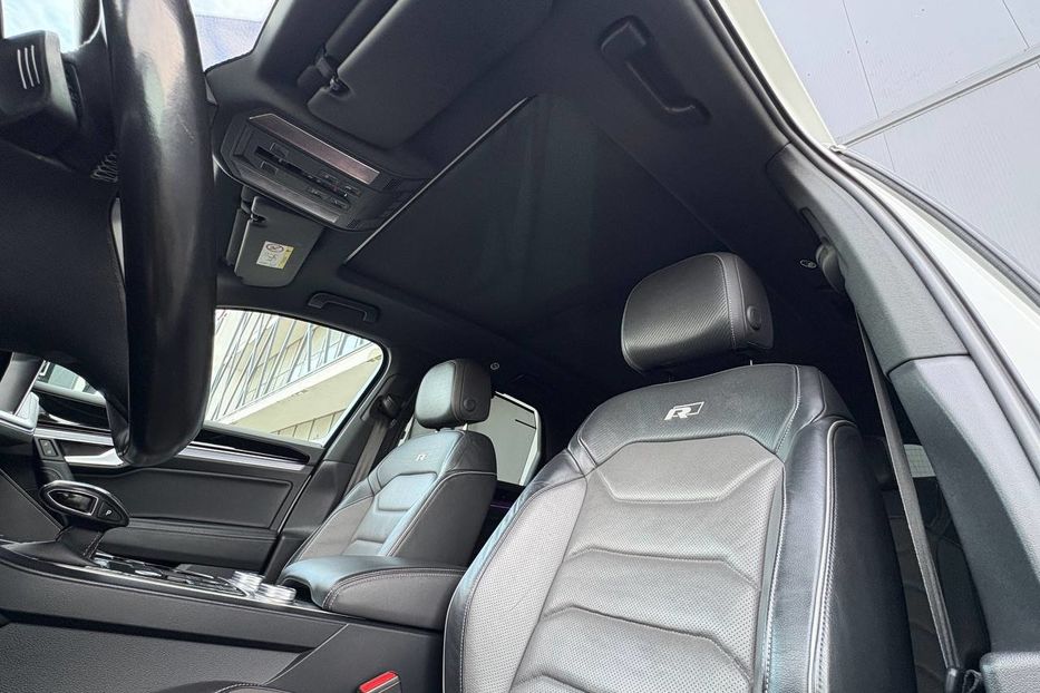 Продам Volkswagen Touareg R-LINE WEBASTO PANORAMA 210KW 2019 года в Львове