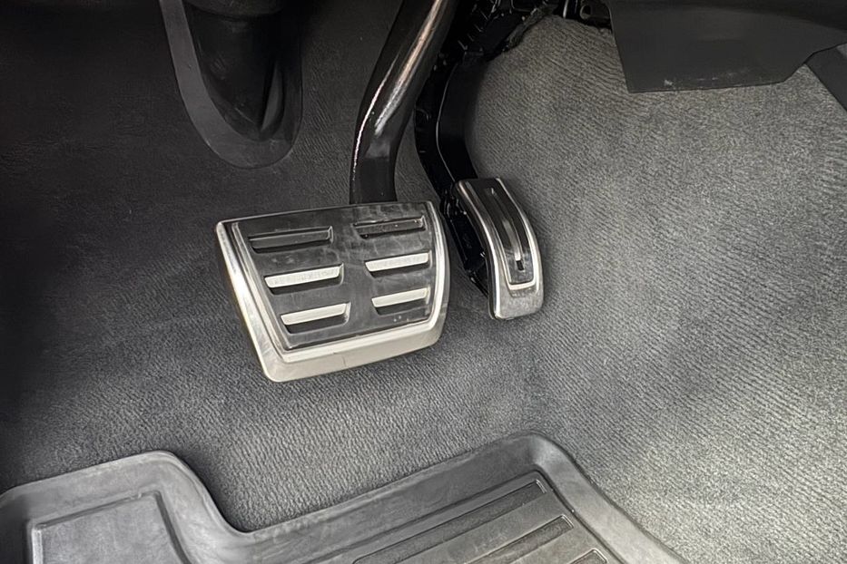 Продам Volkswagen Touareg R-LINE WEBASTO PANORAMA 210KW 2019 года в Львове