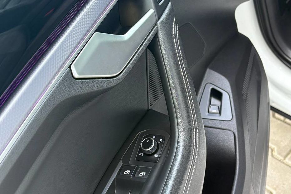 Продам Volkswagen Touareg R-LINE WEBASTO PANORAMA 210KW 2019 года в Львове