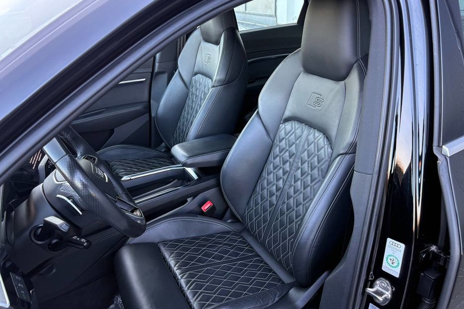 Продам Audi E-Tron E-TRON S 370KW S-LINE NE MALOV 2021 года в Львове