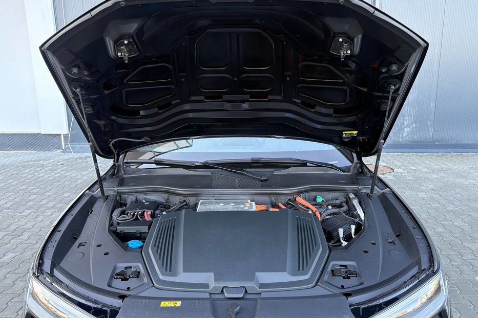 Продам Audi E-Tron E-TRON S 370KW S-LINE NE MALOV 2021 года в Львове