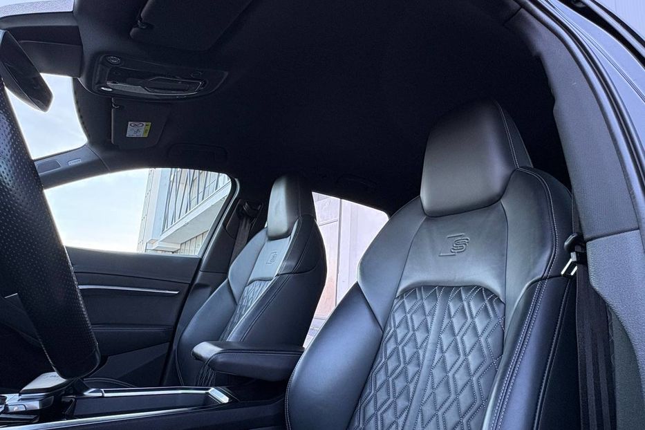 Продам Audi E-Tron E-TRON S 370KW S-LINE NE MALOV 2021 года в Львове