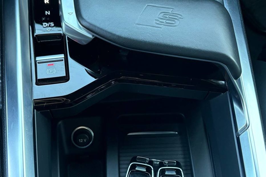 Продам Audi E-Tron E-TRON S 370KW S-LINE NE MALOV 2021 года в Львове