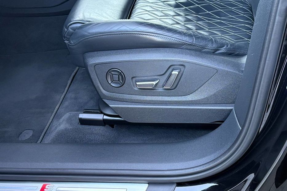 Продам Audi E-Tron E-TRON S 370KW S-LINE NE MALOV 2021 года в Львове