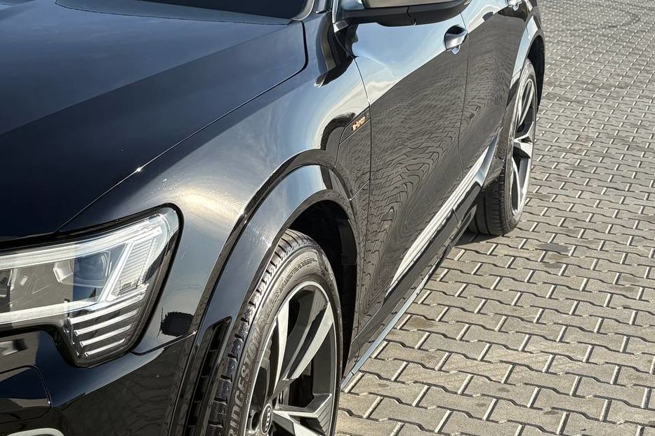 Продам Audi E-Tron E-TRON S 370KW S-LINE NE MALOV 2021 года в Львове