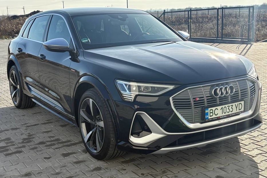 Продам Audi E-Tron E-TRON S 370KW S-LINE NE MALOV 2021 года в Львове