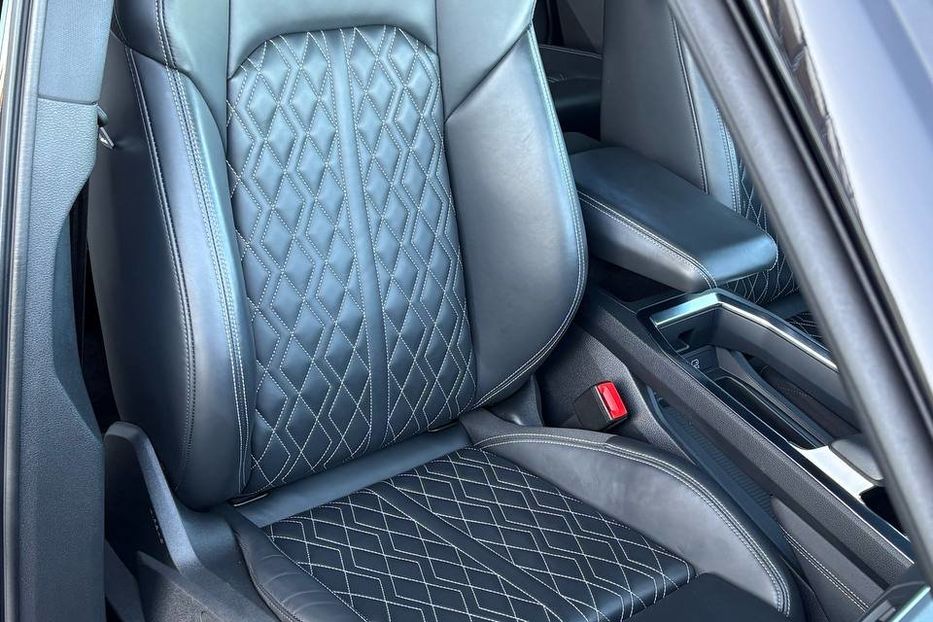 Продам Audi E-Tron E-TRON S 370KW S-LINE NE MALOV 2021 года в Львове