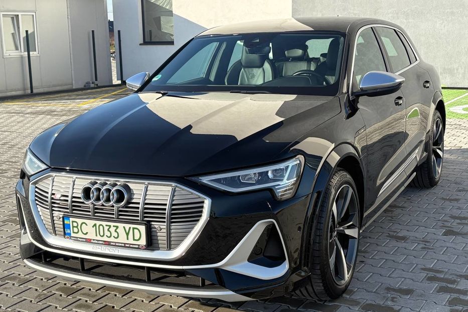 Продам Audi E-Tron E-TRON S 370KW S-LINE NE MALOV 2021 года в Львове