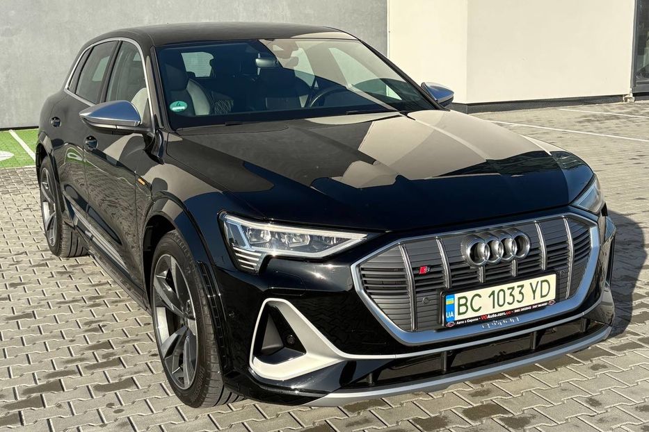 Продам Audi E-Tron E-TRON S 370KW S-LINE NE MALOV 2021 года в Львове