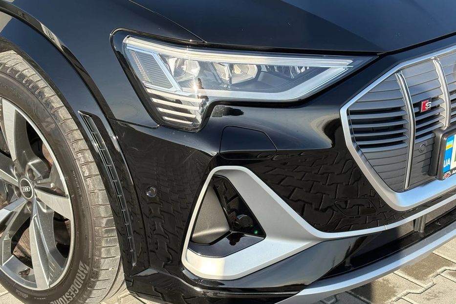 Продам Audi E-Tron E-TRON S 370KW S-LINE NE MALOV 2021 года в Львове